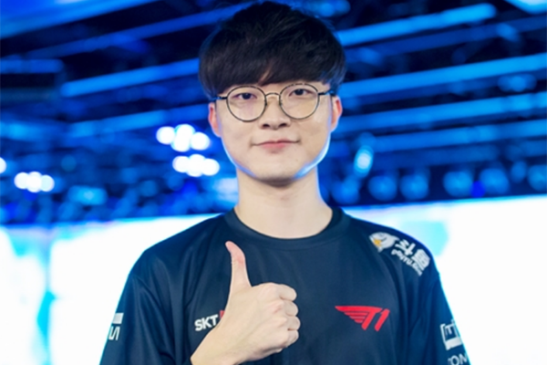 Scout迎来十五赛季高光表现，MAD球迷沸腾！